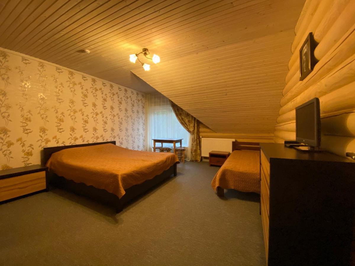 Mini Hotel Zakrut Tatariv Exterior foto