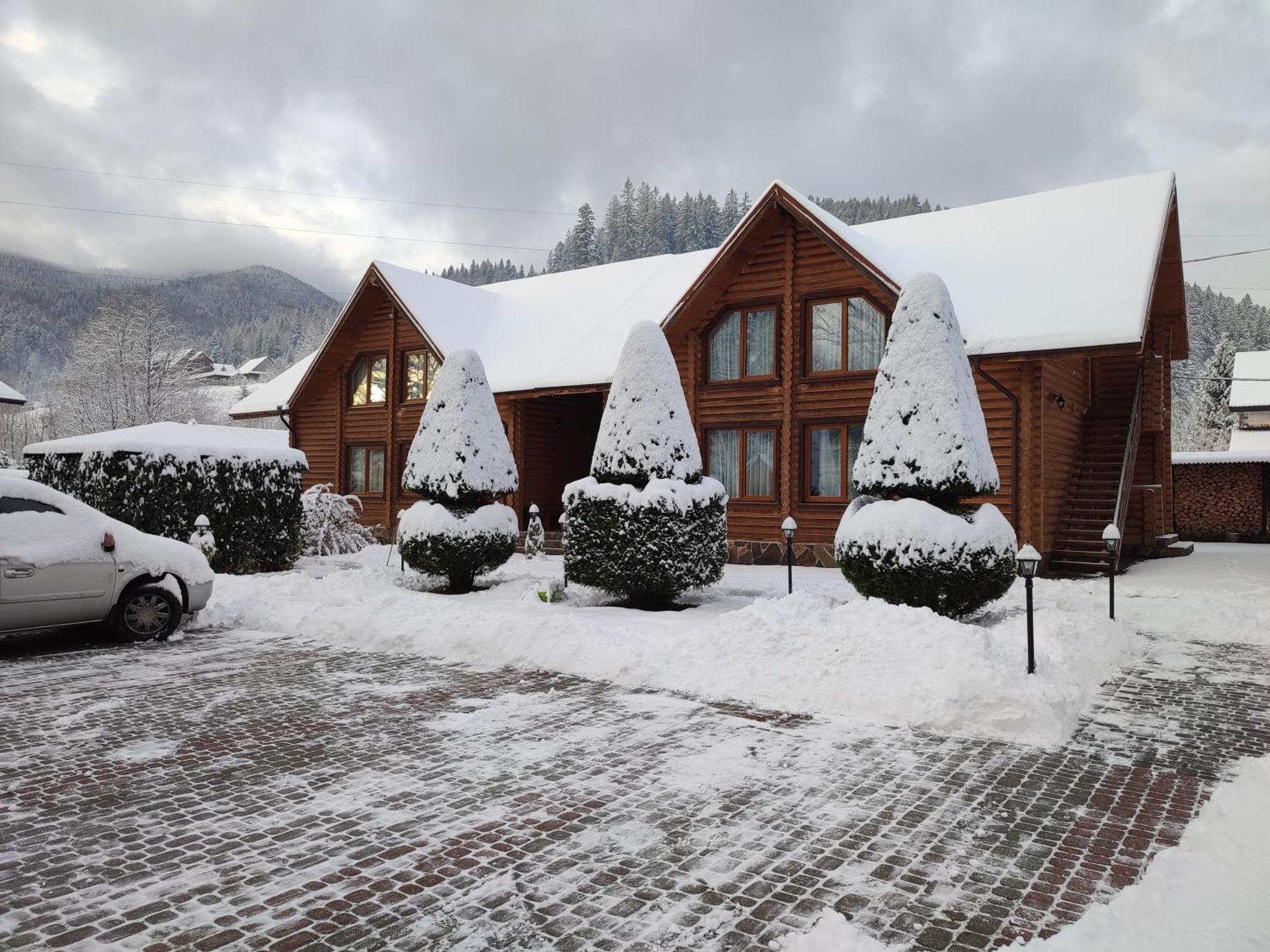 Mini Hotel Zakrut Tatariv Exterior foto